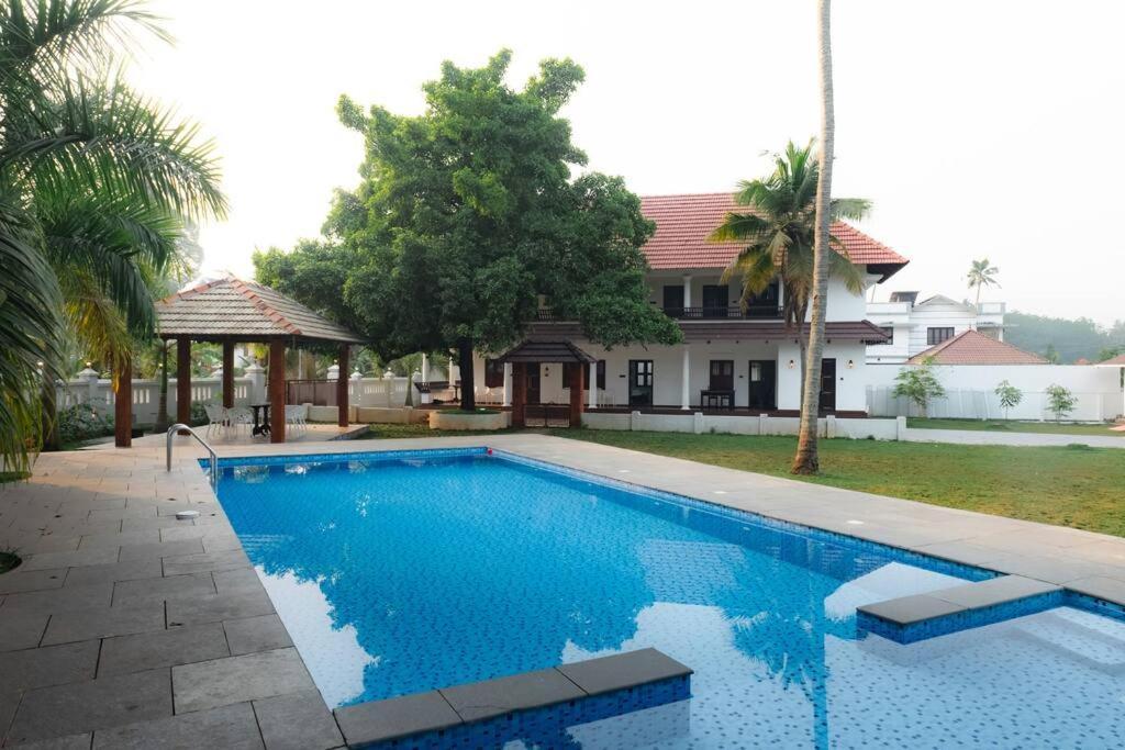Tamarind Heritage Holiday Home Angamali Exterior foto
