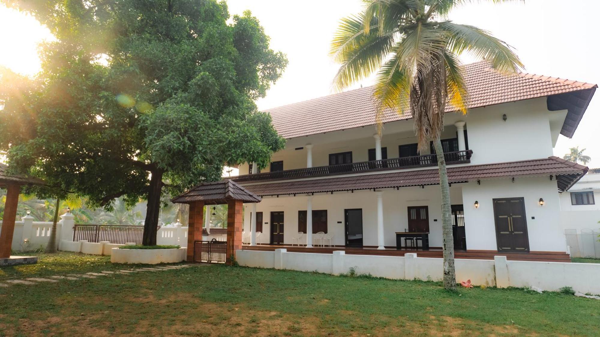 Tamarind Heritage Holiday Home Angamali Exterior foto