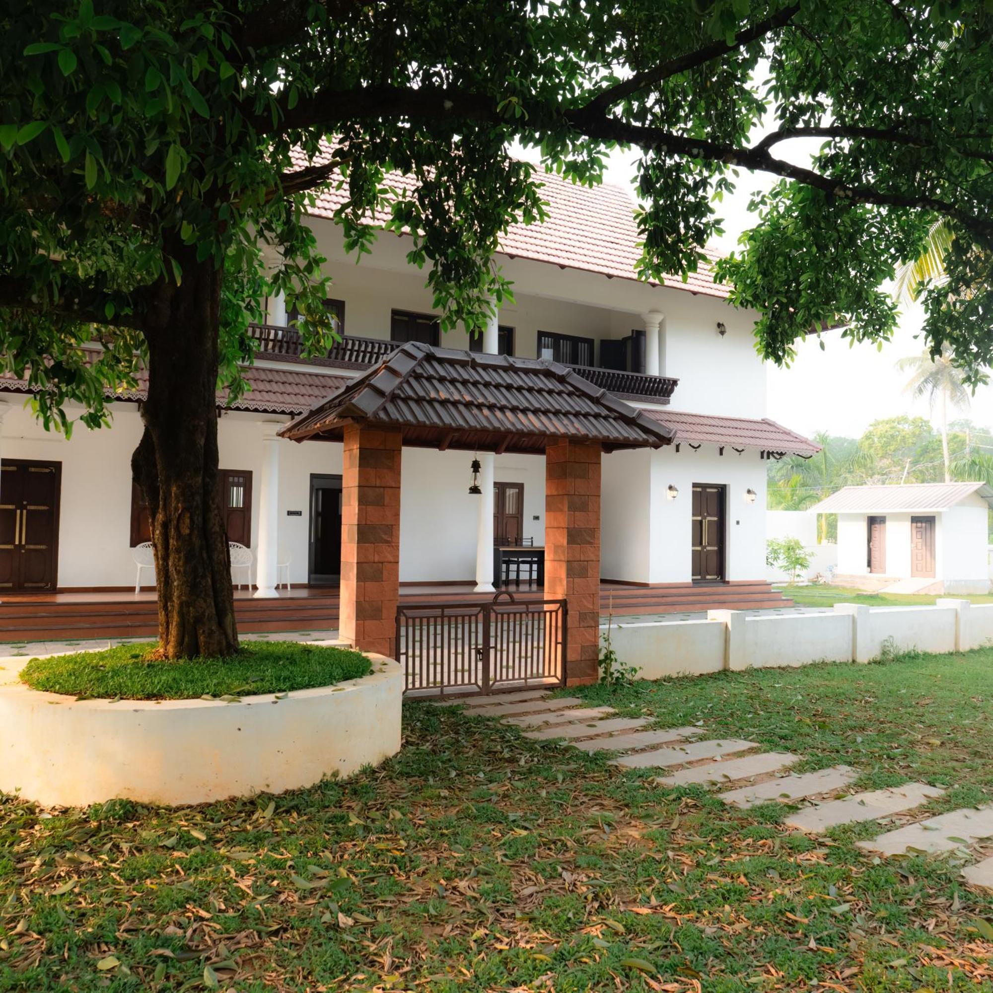 Tamarind Heritage Holiday Home Angamali Exterior foto