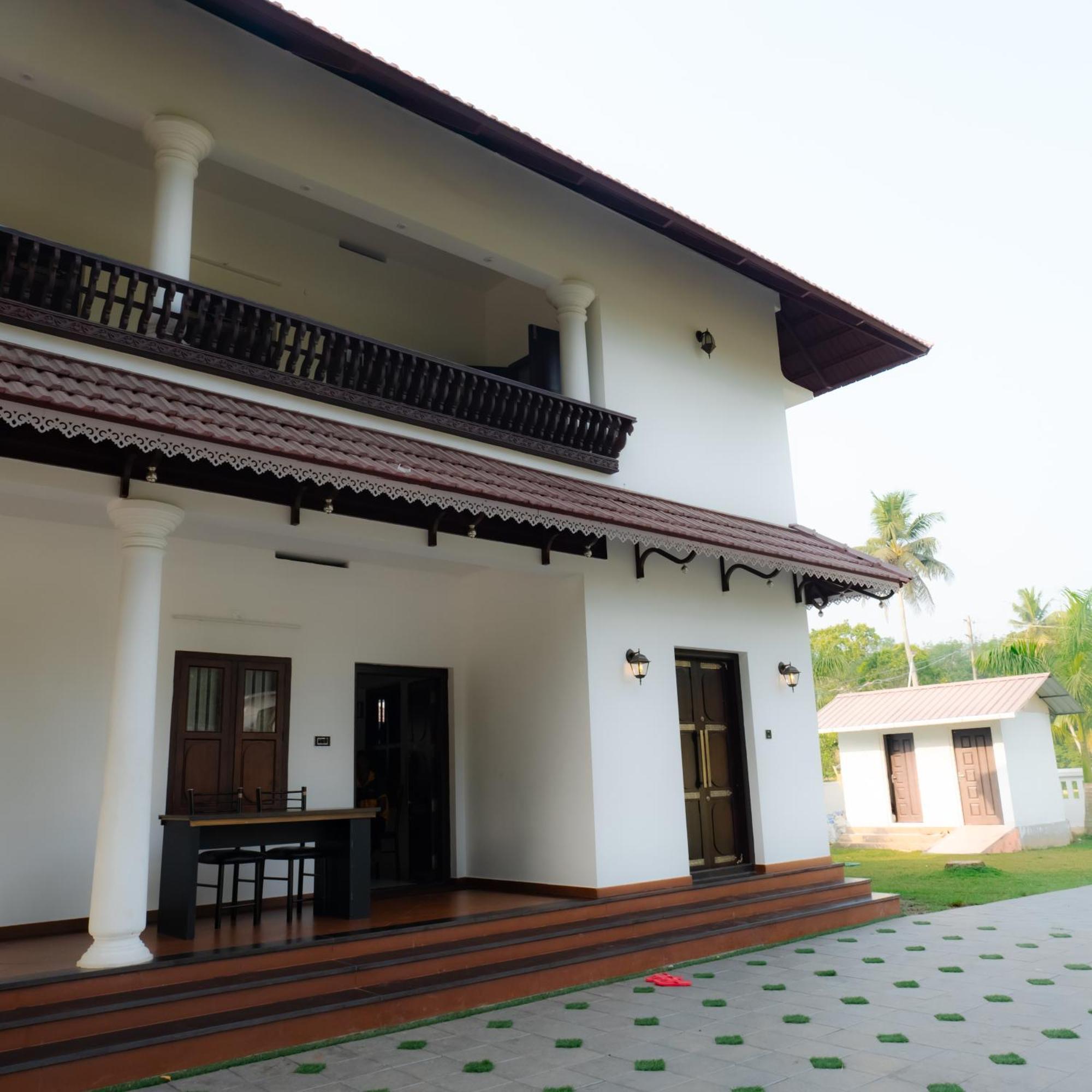 Tamarind Heritage Holiday Home Angamali Exterior foto