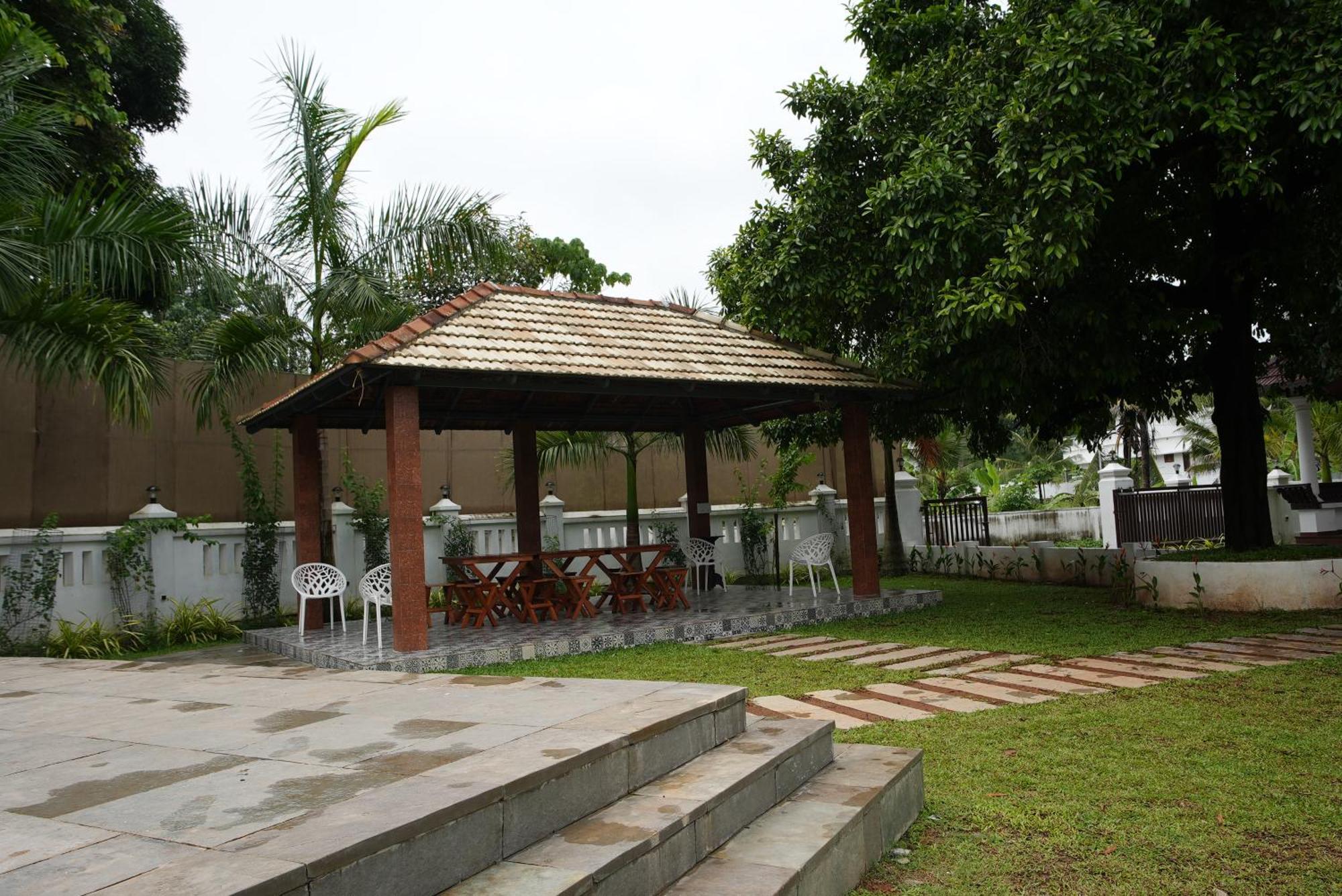 Tamarind Heritage Holiday Home Angamali Exterior foto